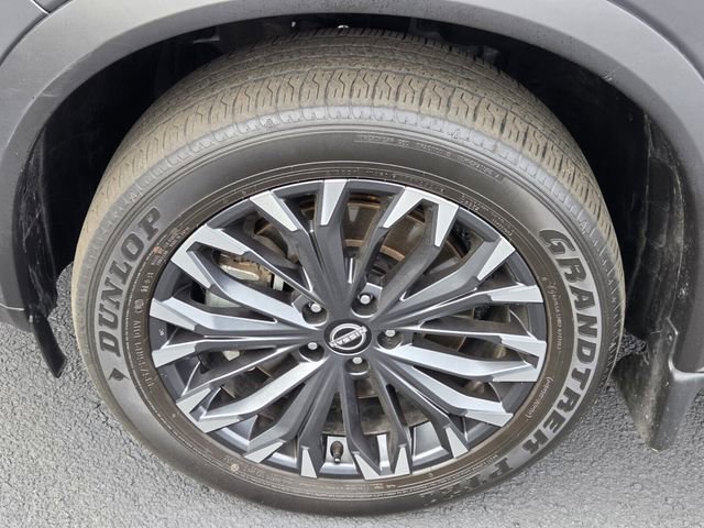 Used 2025 Nissan Rogue SL w/ Tech Package AWD/4WD image 14