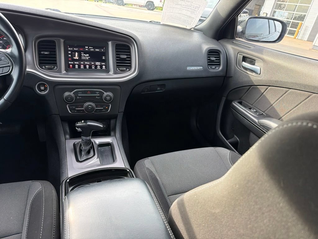 Used 2022 Dodge Charger SXT w/ Blacktop Package RWD image 19