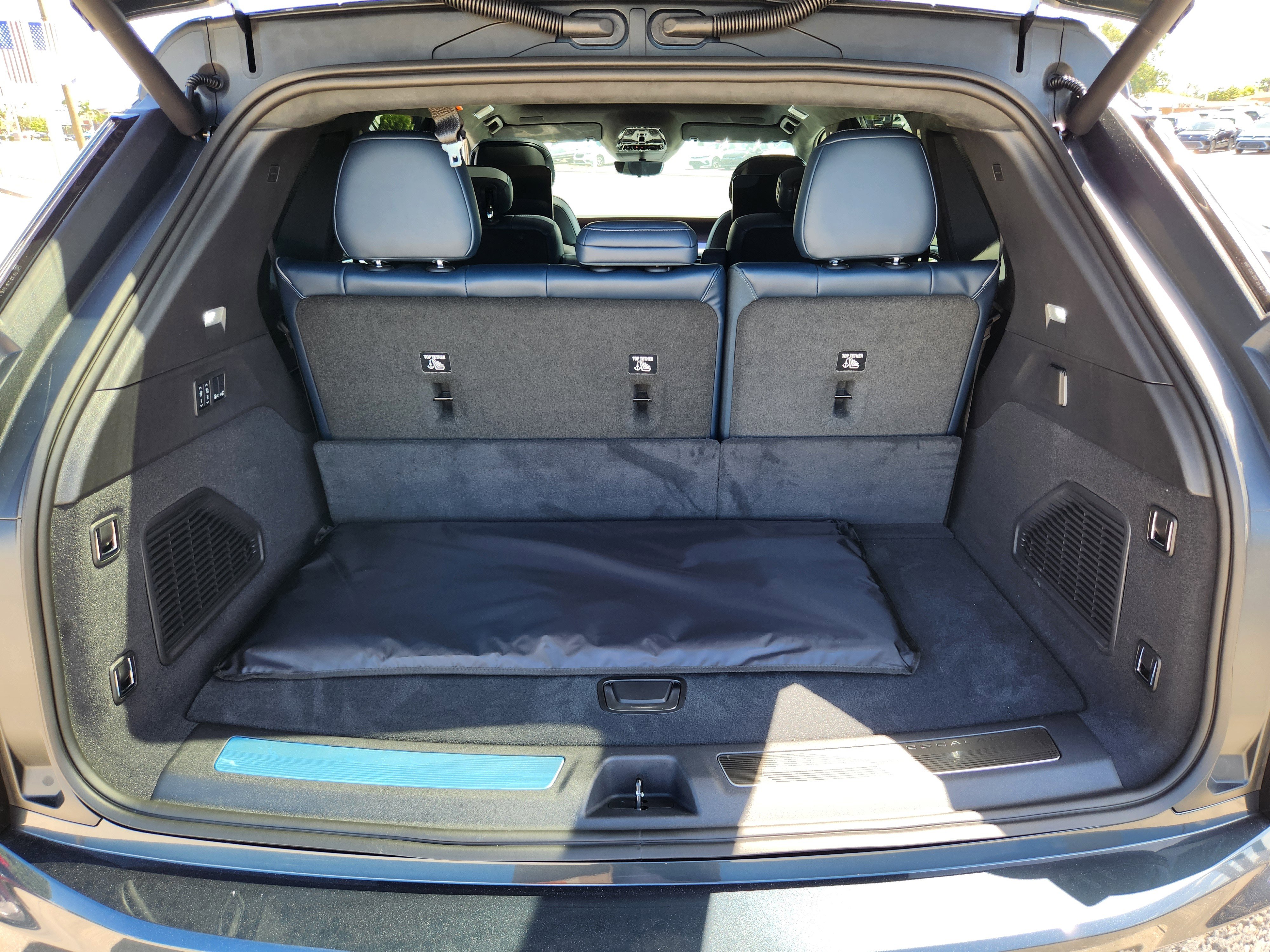 New 2025 Cadillac Escalade IQ Luxury 2 AWD/4WD image 11