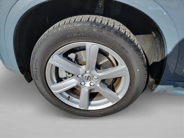 Used 2022 Volvo XC90 T5 Momentum FWD image 9