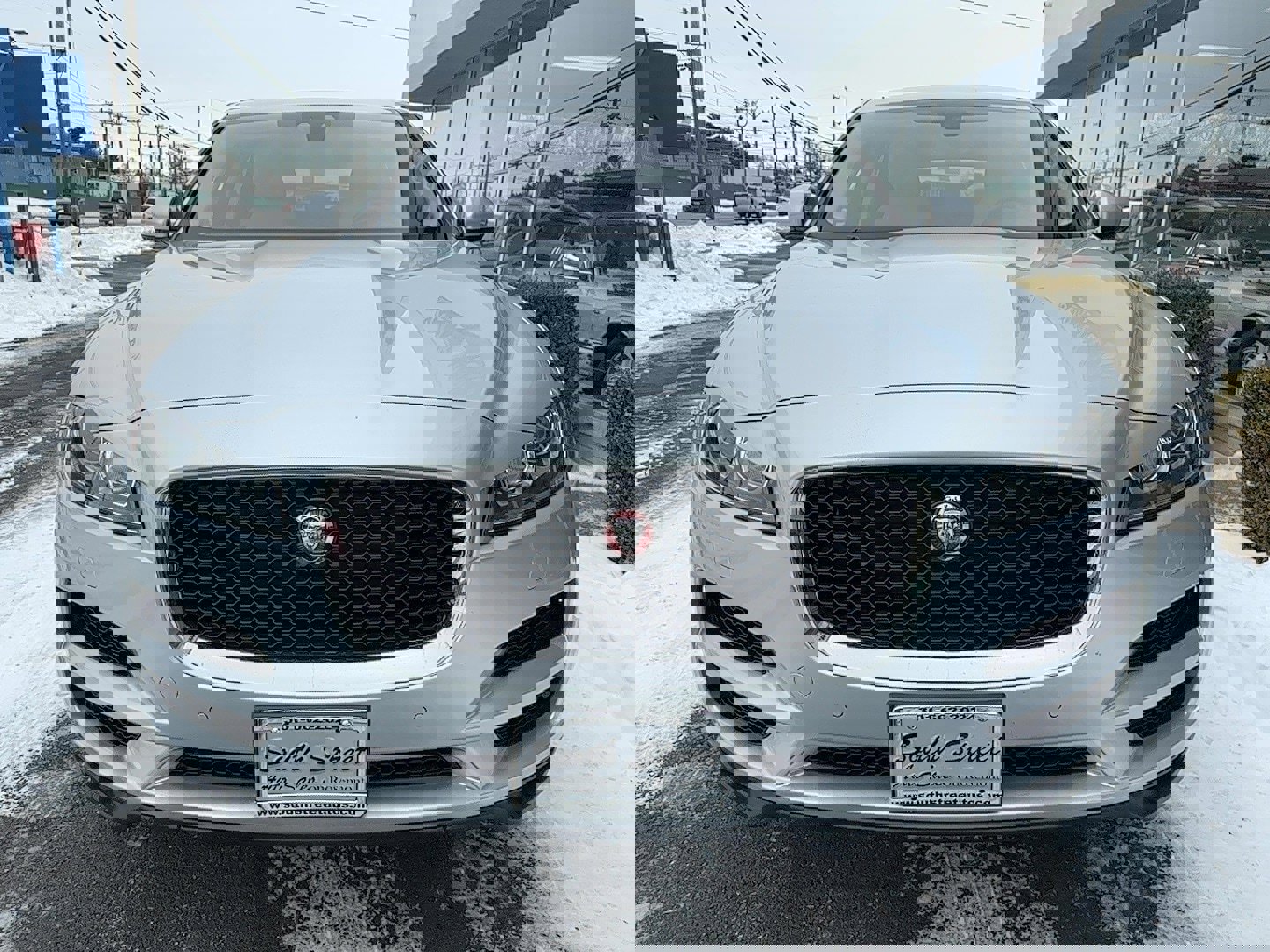 Used 2018 Jaguar F-PACE Prestige image 36