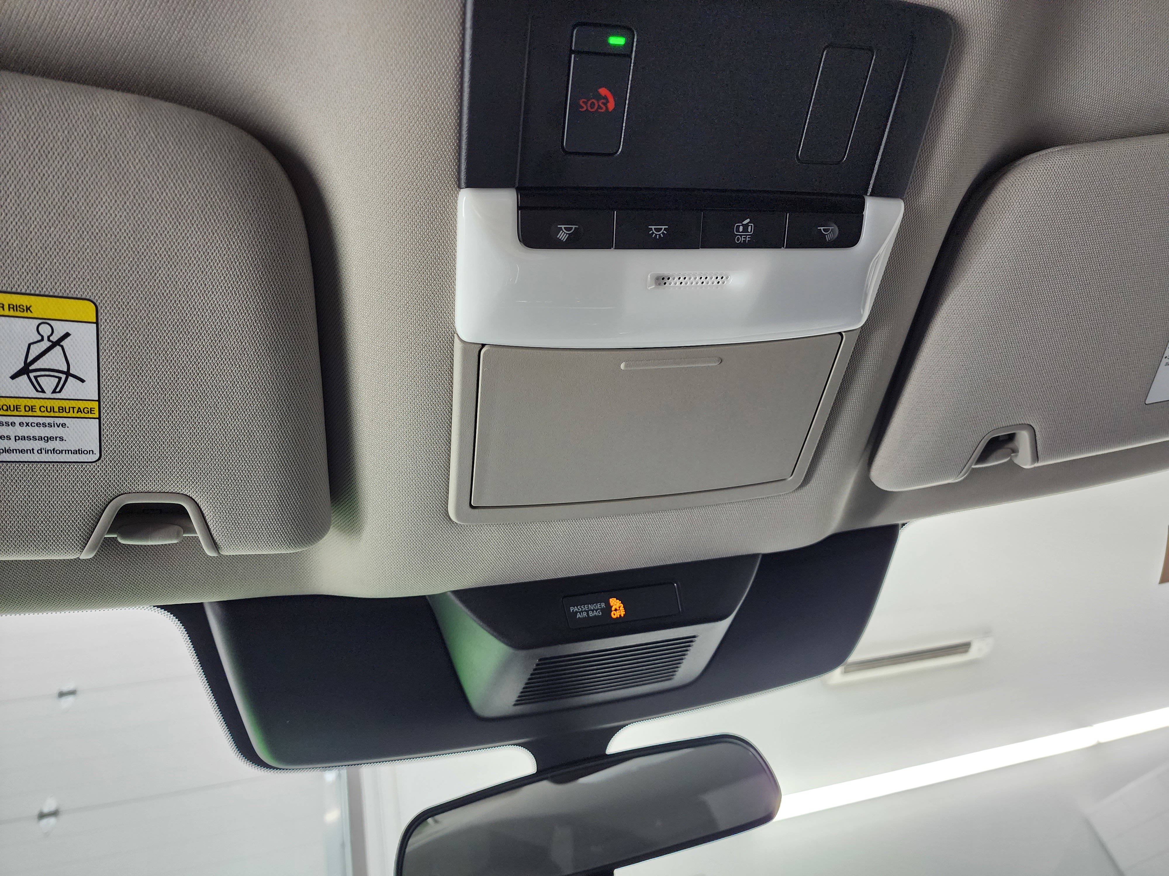 Used 2025 Nissan Pathfinder SV image 12