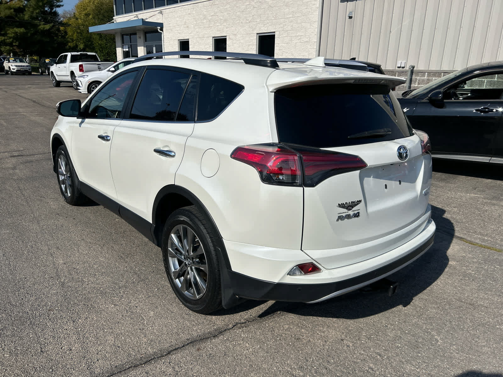Used 2017 Toyota RAV4 Limited w/ Advanced Technology Package AWD/4WD image 5