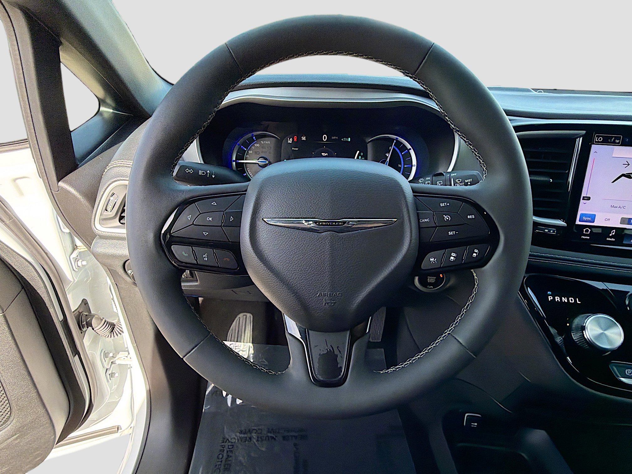 Used 2024 Chrysler Pacifica Limited image 39