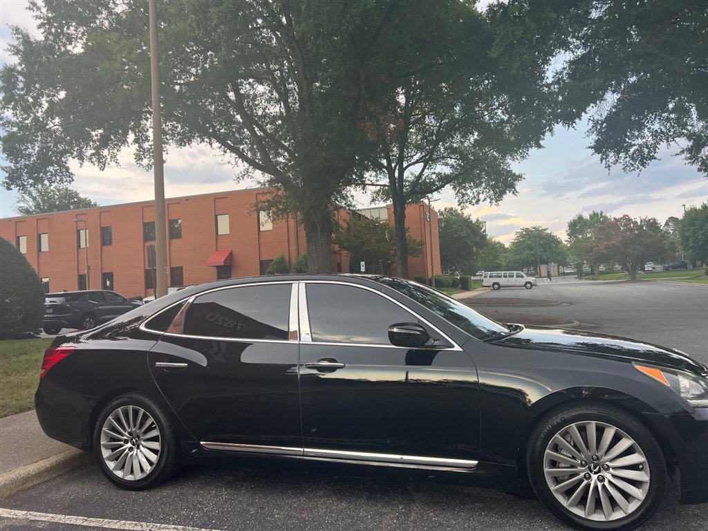Used 2015 Hyundai Equus Signature RWD image 9