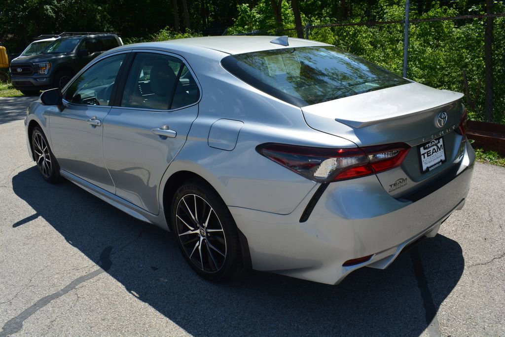 Used 2023 Toyota Camry SE AWD/4WD image 7