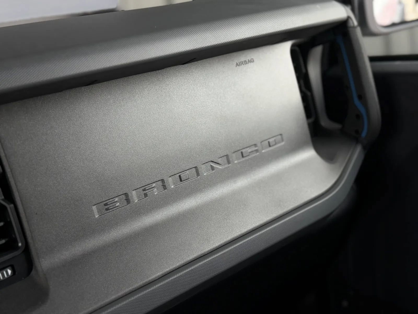 Used 2024 Ford Bronco Black Diamond image 37