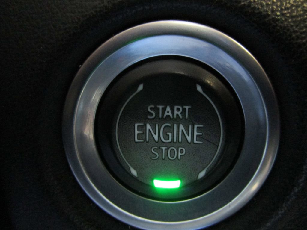 Used 2021 Chevrolet Tahoe Premier w/ Premium Package image 37