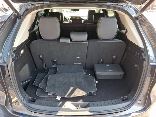 Certified 2024 MAZDA CX-90 3.3 Turbo w/ Preferred Plus image 28