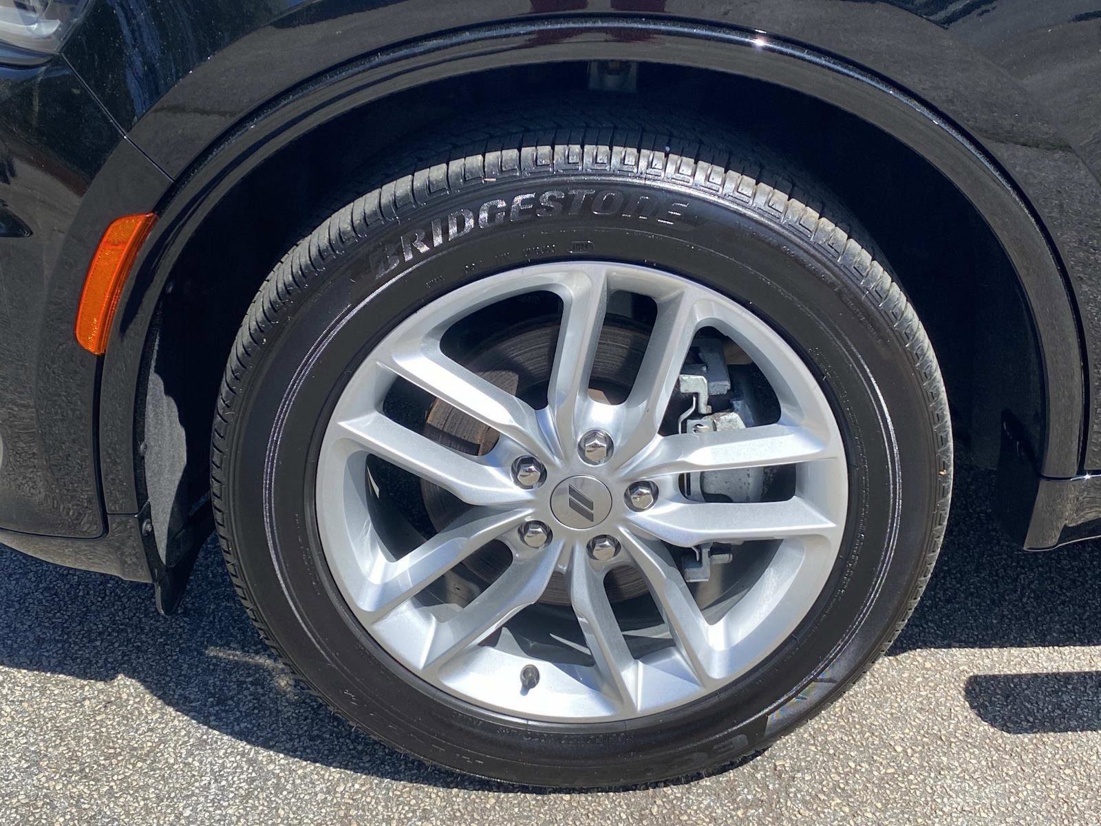 Used 2024 Dodge Durango GT RWD image 14