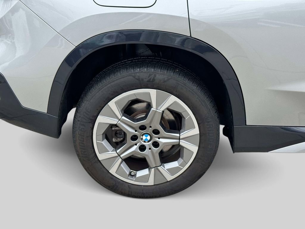 Certified 2024 BMW X1 xDrive28i w/ Convenience Package image 9