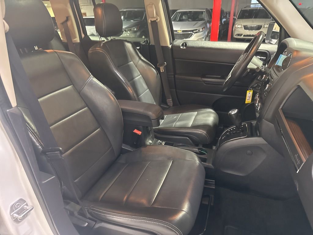 Used 2015 Jeep Patriot High Altitude image 36
