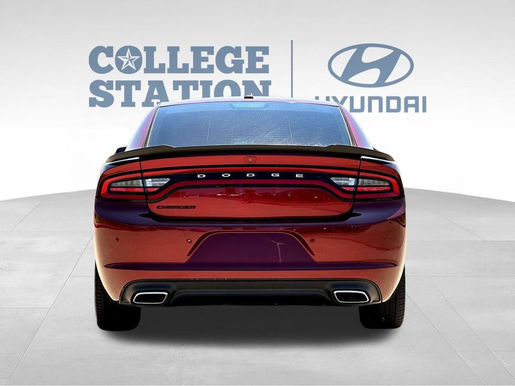 Used 2019 Dodge Charger SXT w/ Plus Group RWD image 9