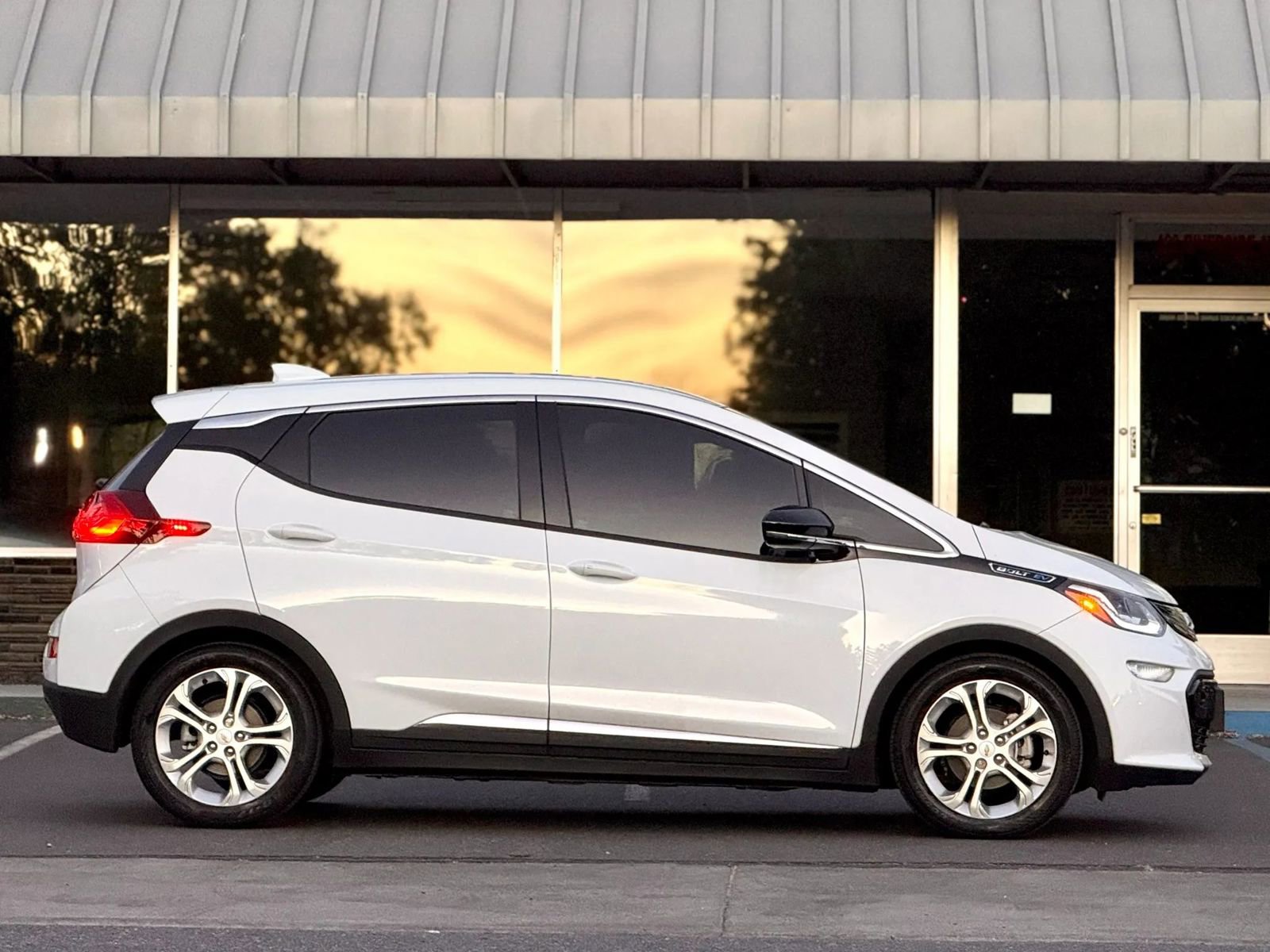 Used 2020 Chevrolet Bolt LT image 5