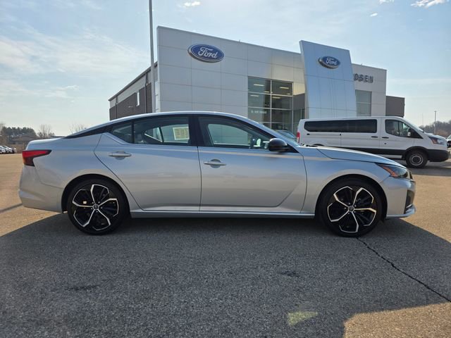 Used 2024 Nissan Altima 2.5 SR image 22