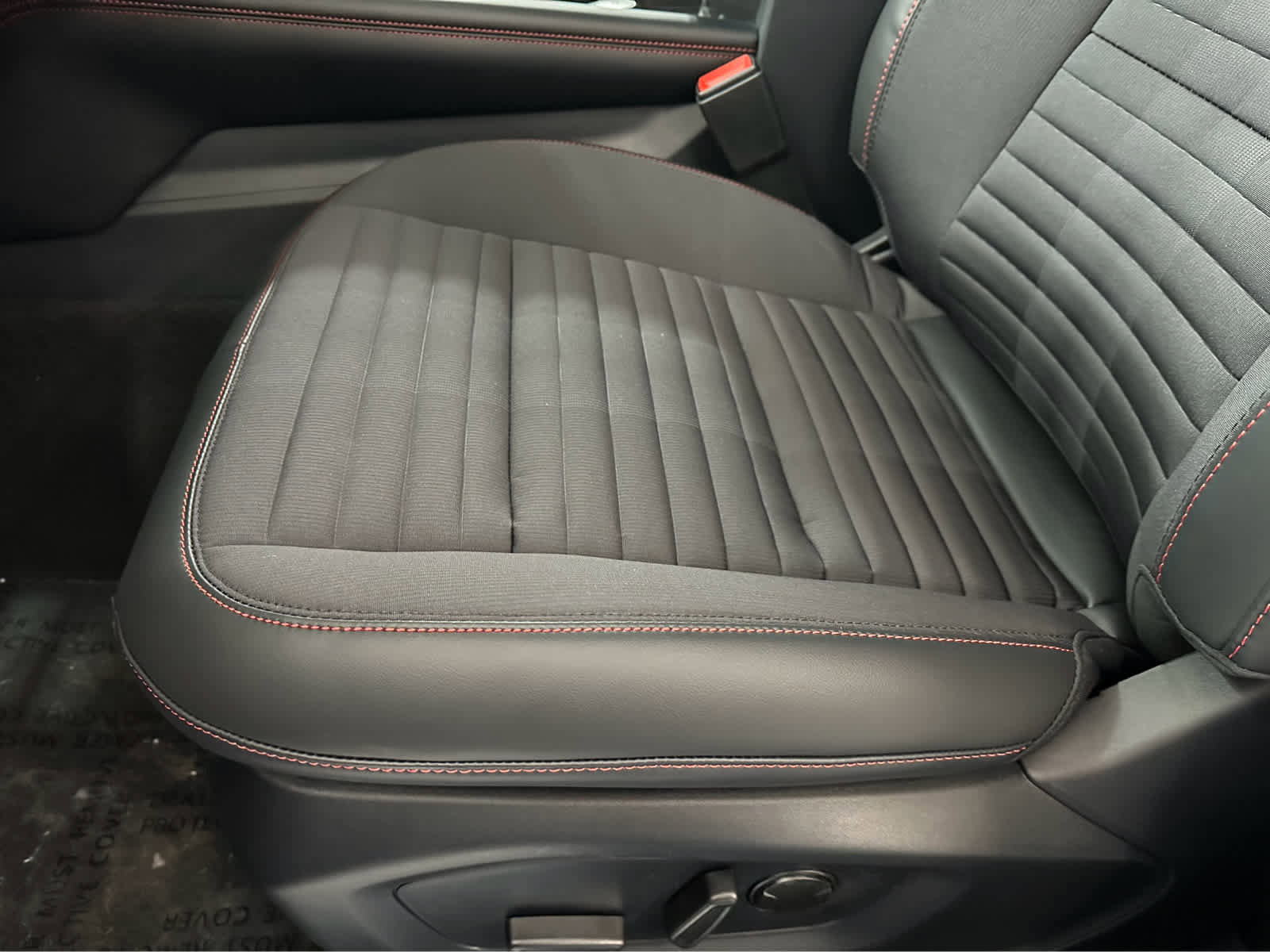 New 2026 Ford Explorer ST-Line image 21