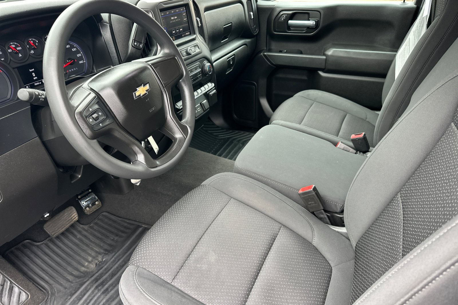 Used 2021 Chevrolet Silverado 1500 Custom w/ LPO, Dark Essentials Package RWD image 10