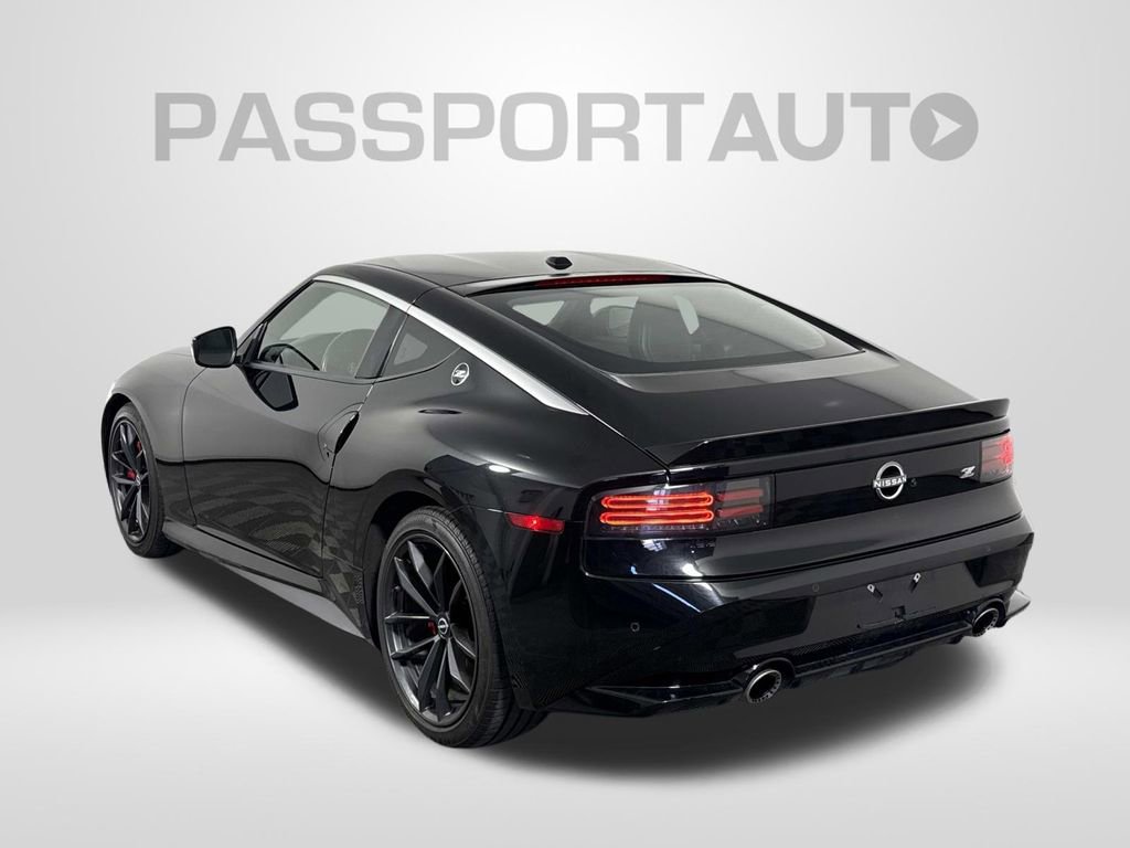 Used 2024 Nissan Z Performance w/ Floor Mat Package video 2