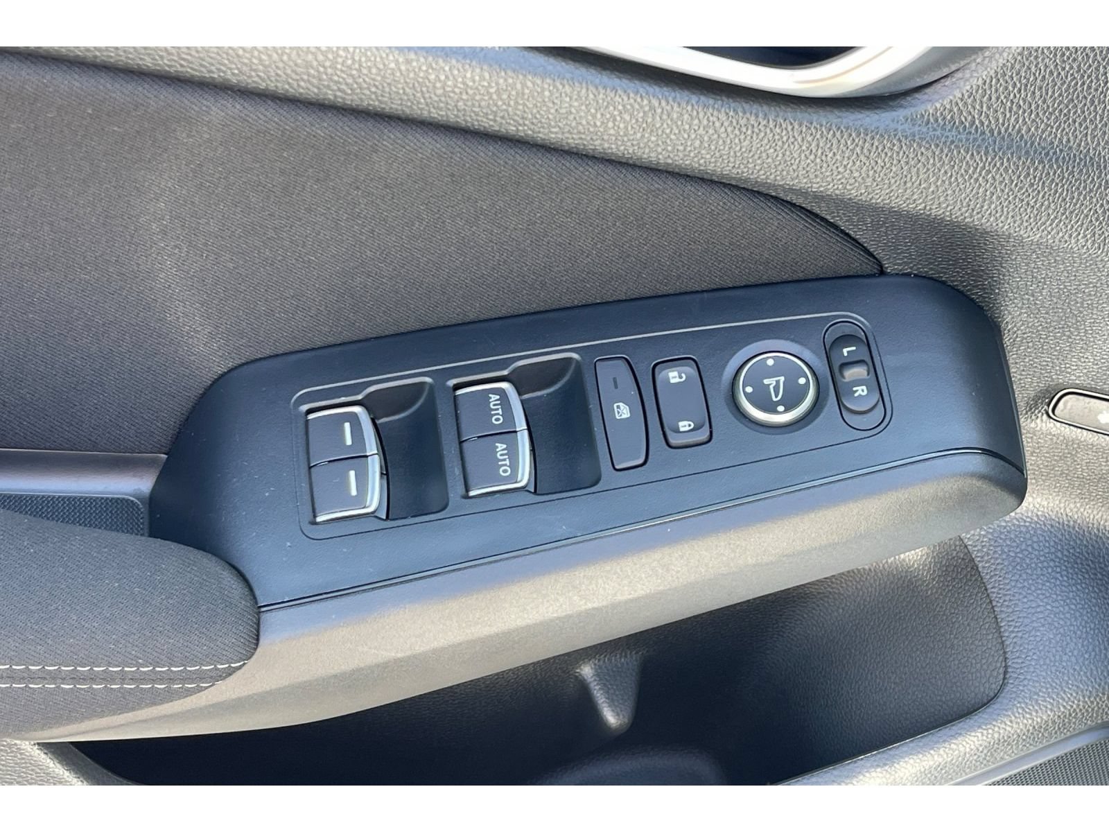 Used 2023 Honda Civic Sport image 12