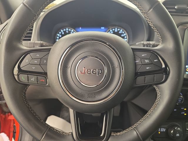 Used 2021 Jeep Renegade Latitude AWD/4WD image 27