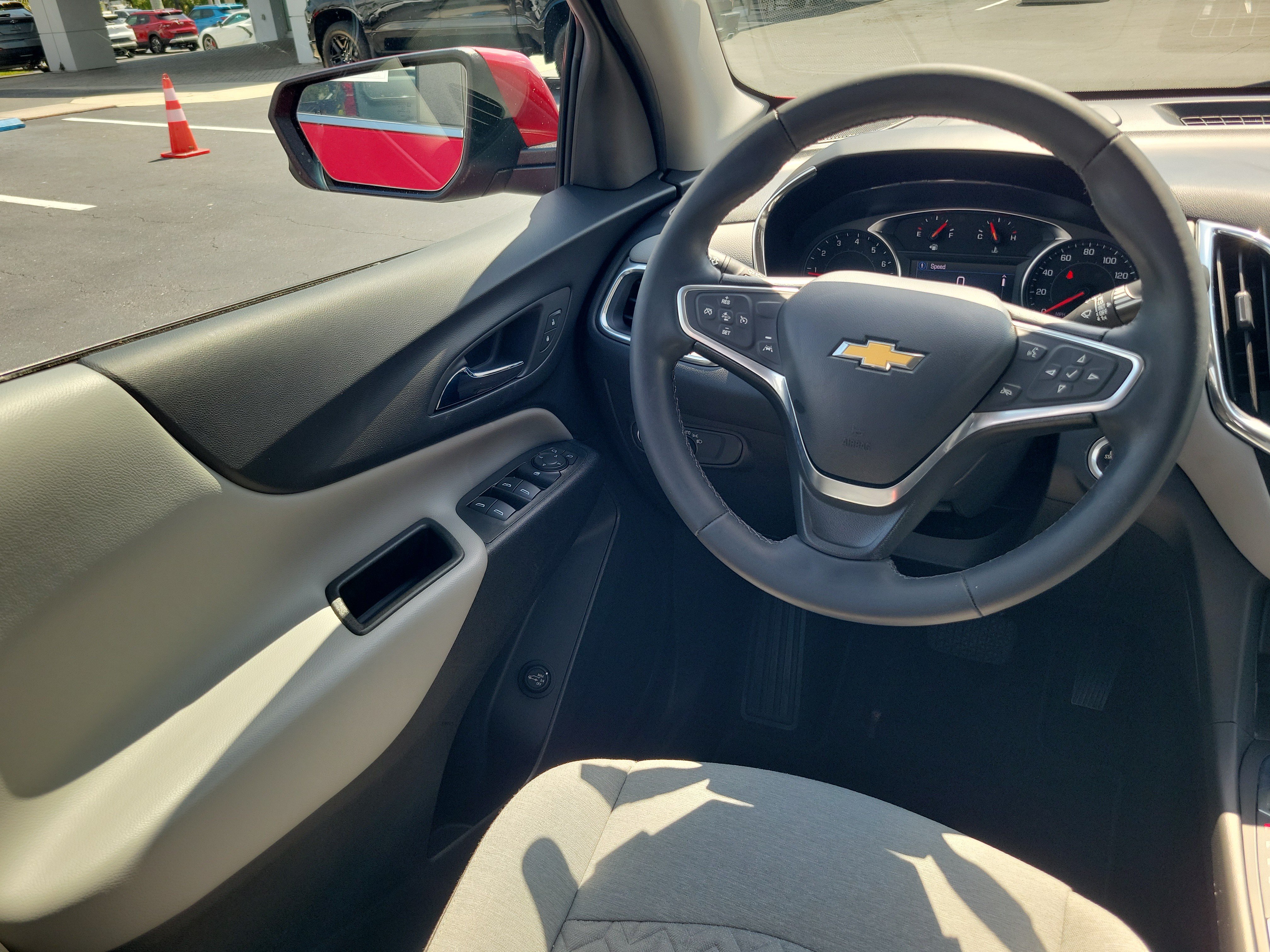Used 2023 Chevrolet Equinox LT FWD image 14