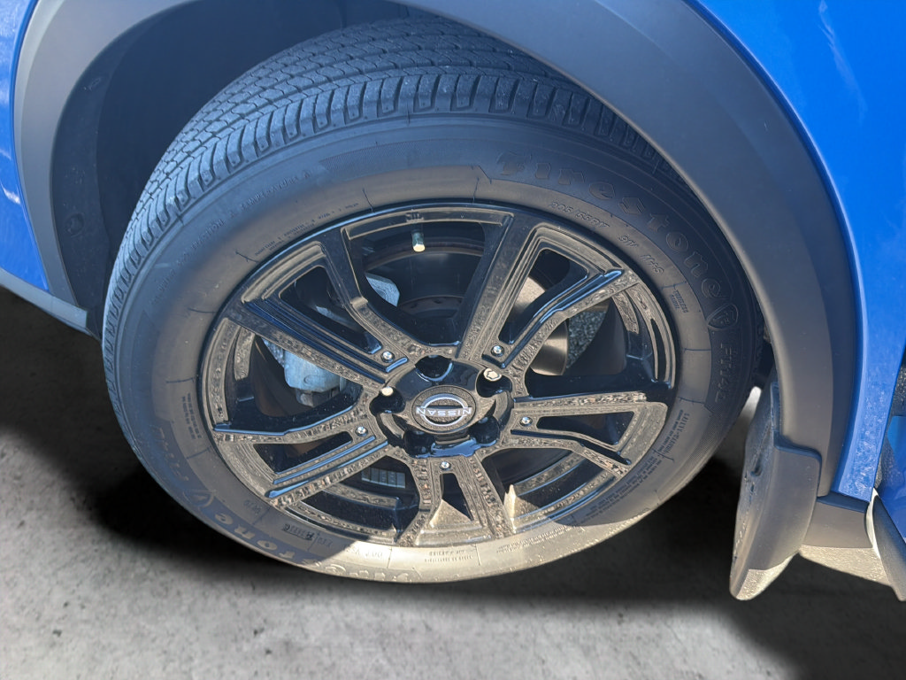 Certified 2024 Nissan Kicks SR w/ SR Premium Package FWD image 51