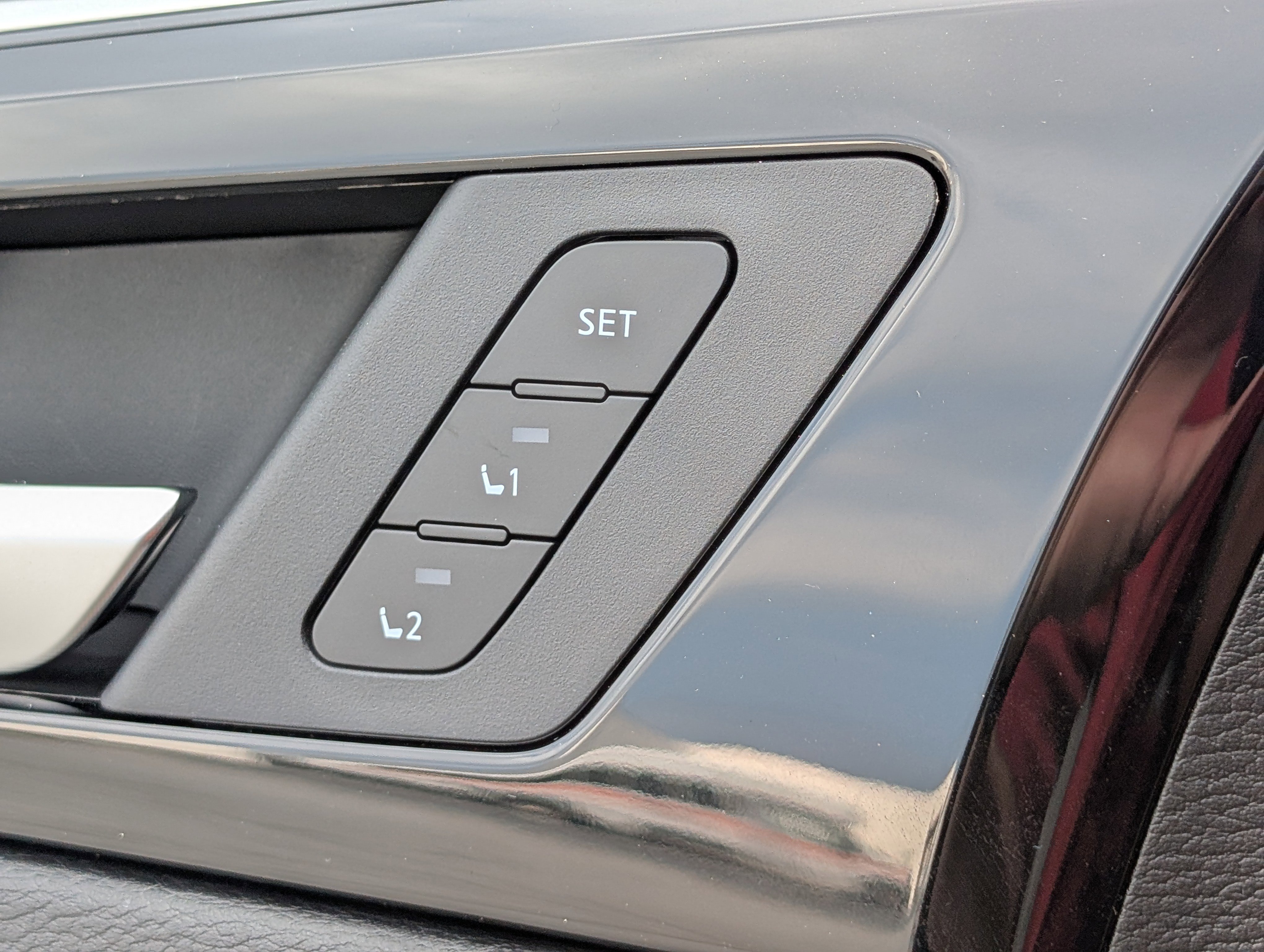 New 2025 Mitsubishi Outlander SEL image 25