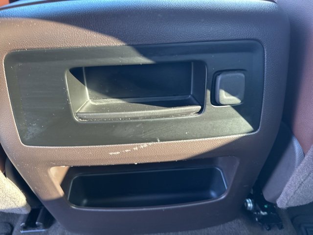 Used 2014 Chevrolet Silverado 1500 High Country w/ High Country Premium Package image 40