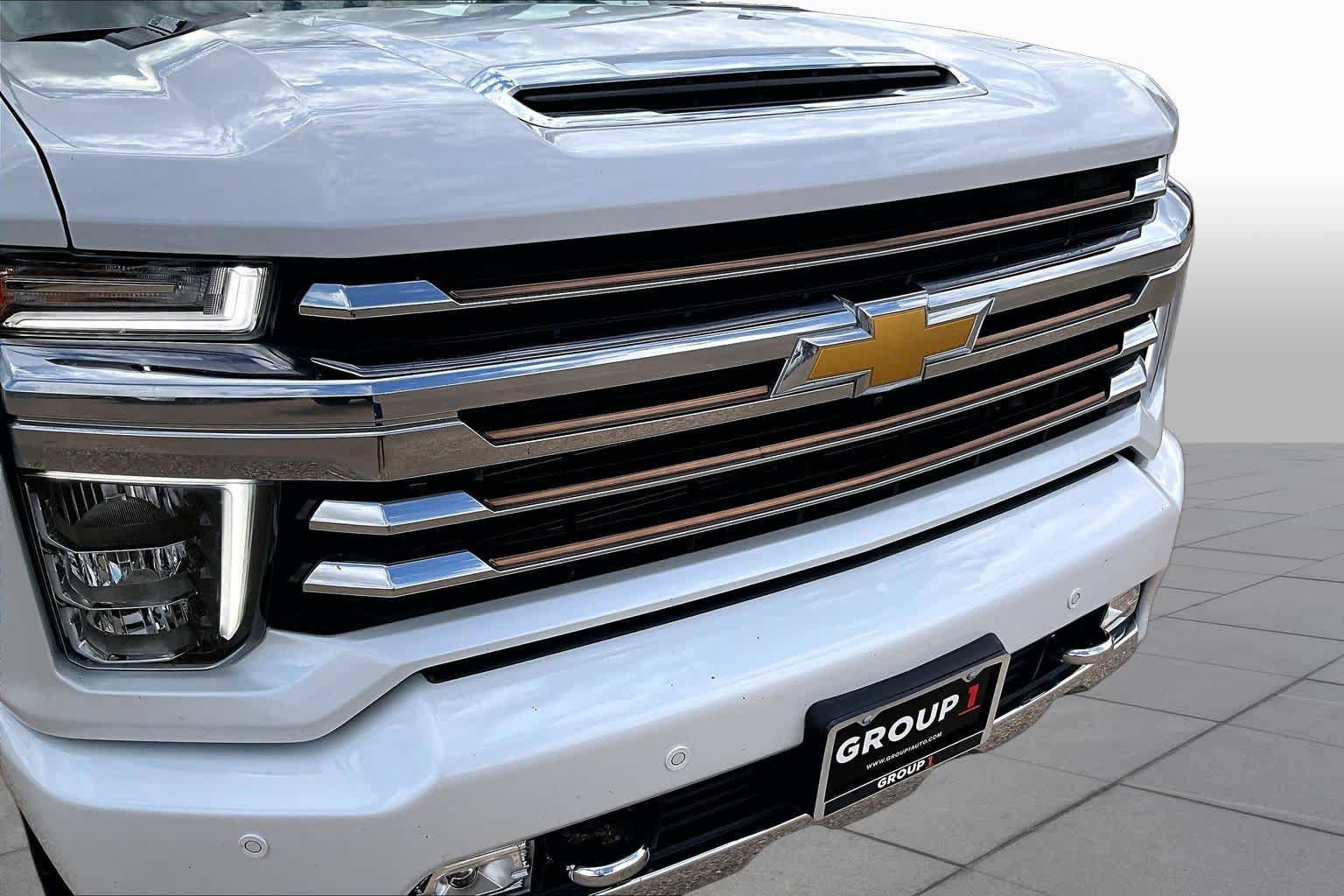 Used 2023 Chevrolet Silverado 2500 High Country w/ Z71 Off-Road Package AWD/4WD image 37