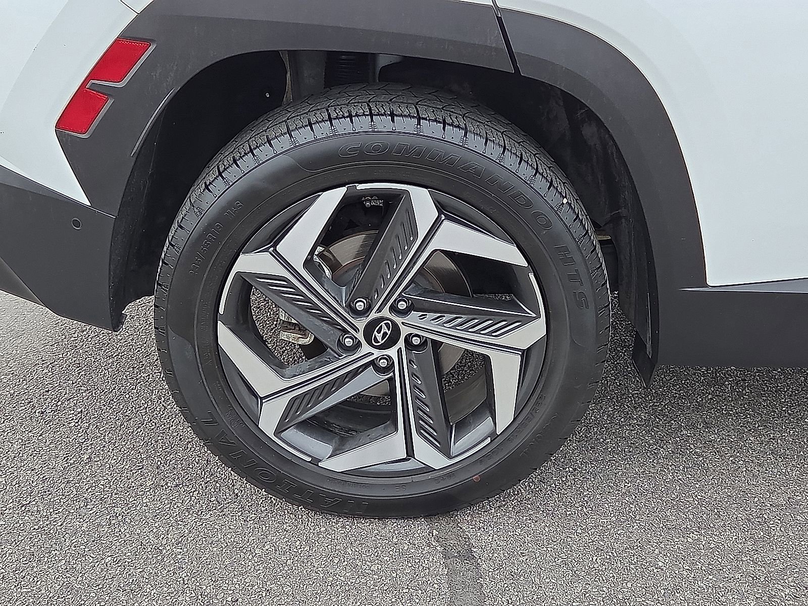 Used 2022 Hyundai Tucson Limited image 7