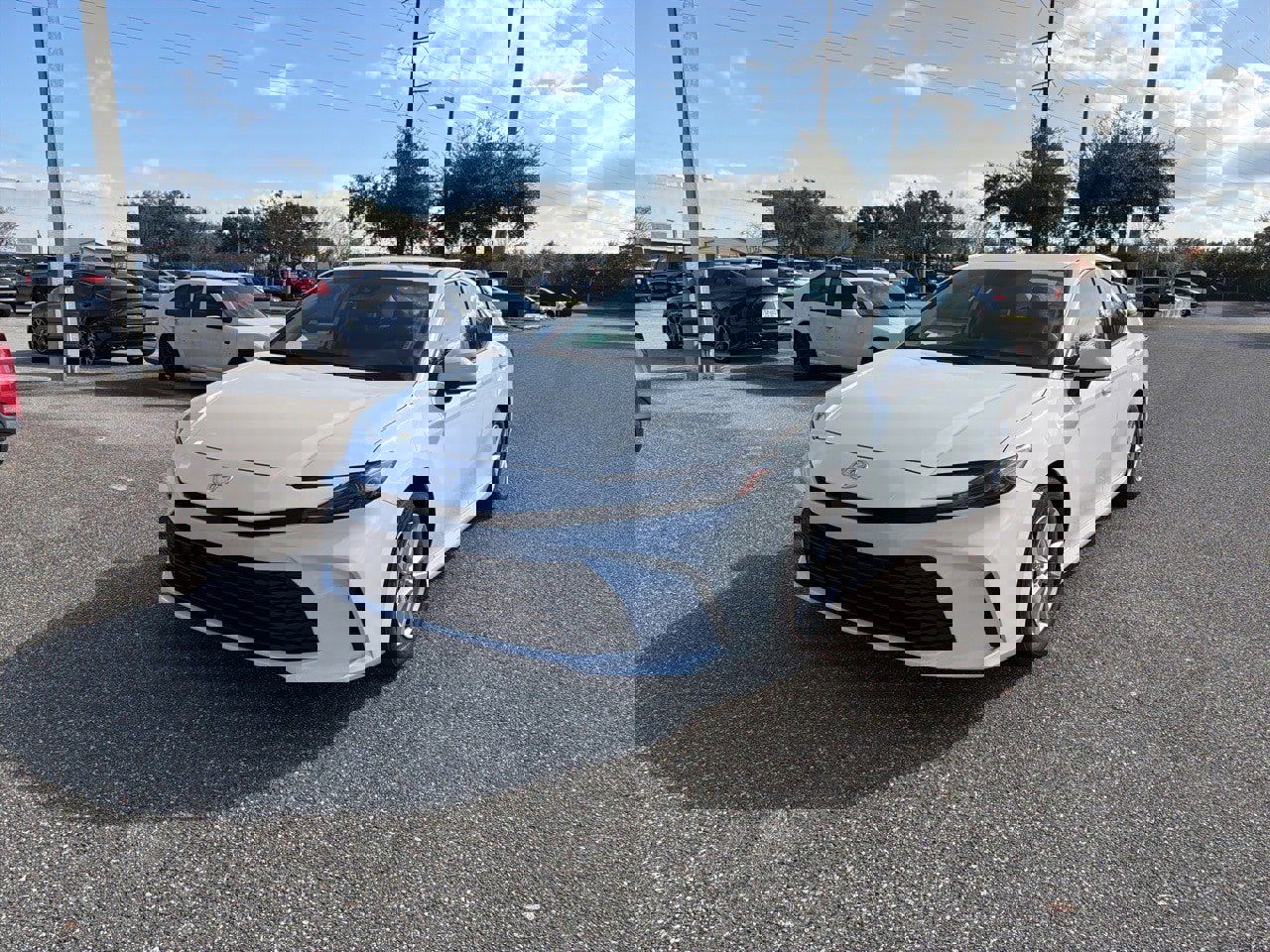 Used 2025 Toyota Camry LE image 1