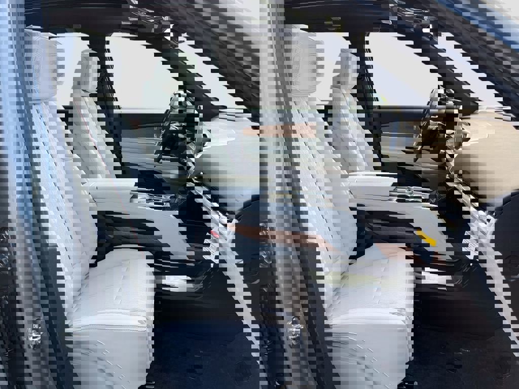 New 2026 Cadillac Vistiq Luxury image 30