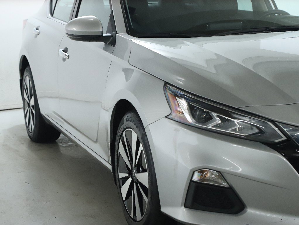 Used 2021 Nissan Altima 2.5 SV w/ SV Premium Package image 9