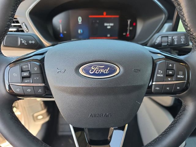 Used 2025 Ford Escape SE FWD image 36