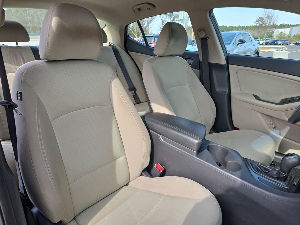 Used 2013 Kia Optima LX w/ Convenience Pkg image 13
