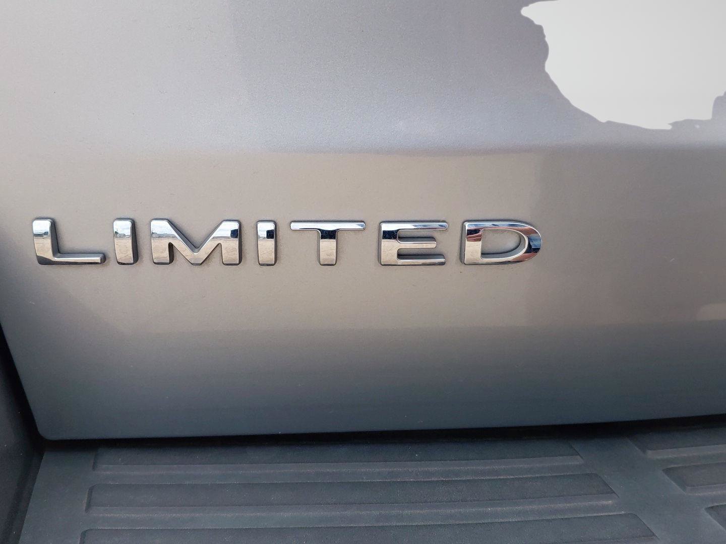 Used 2023 Ford Expedition Limited AWD/4WD image 22