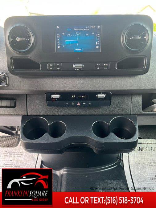 Used 2023 Mercedes-Benz Sprinter 2500 w/ Acoustic Package image 33