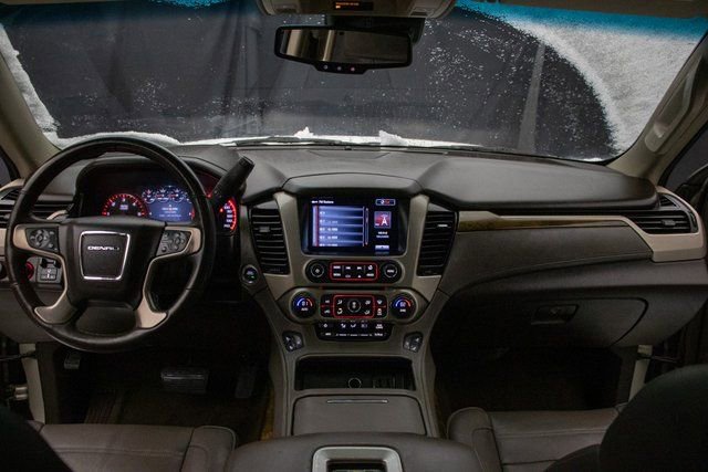 Used 2016 GMC Yukon Denali w/ Open Road Package image 23