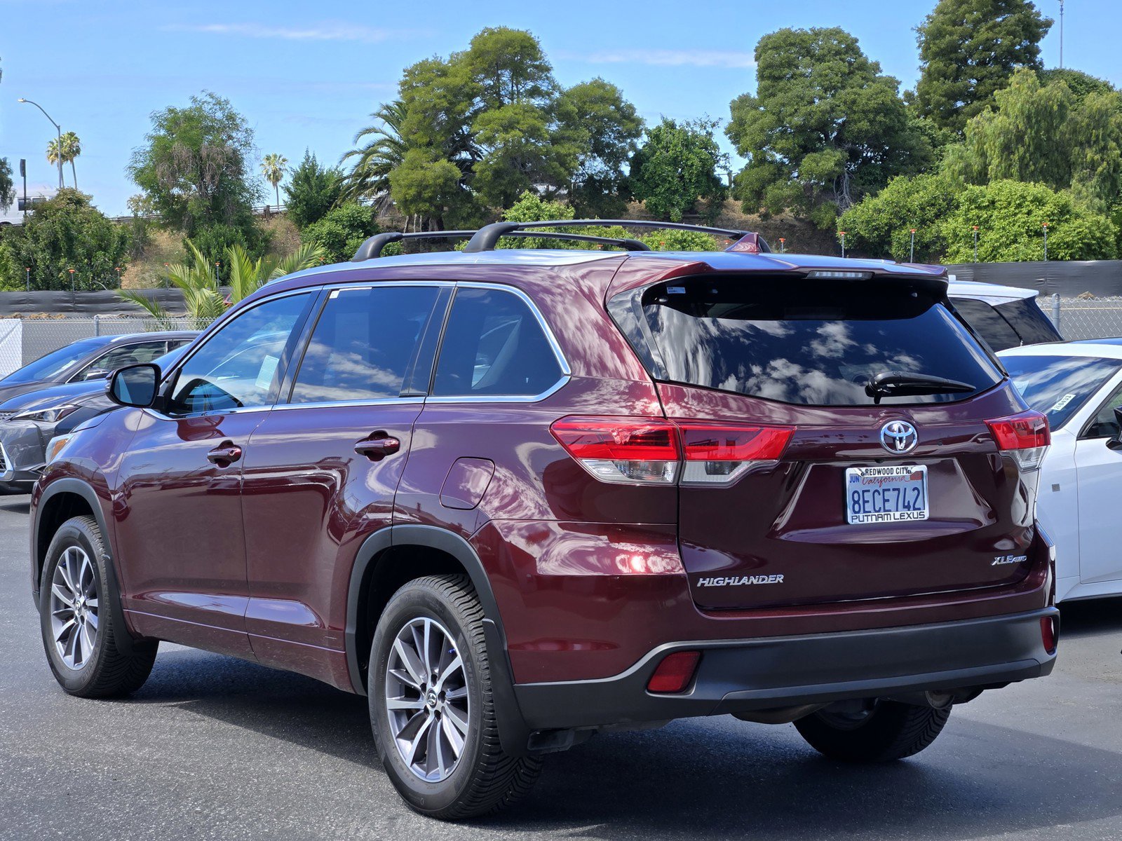 Used 2018 Toyota Highlander XLE image 6
