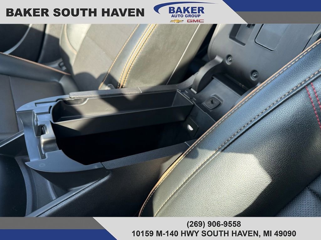 Used 2022 GMC Terrain AT4 w/ LPO, Floor Liner Package image 29