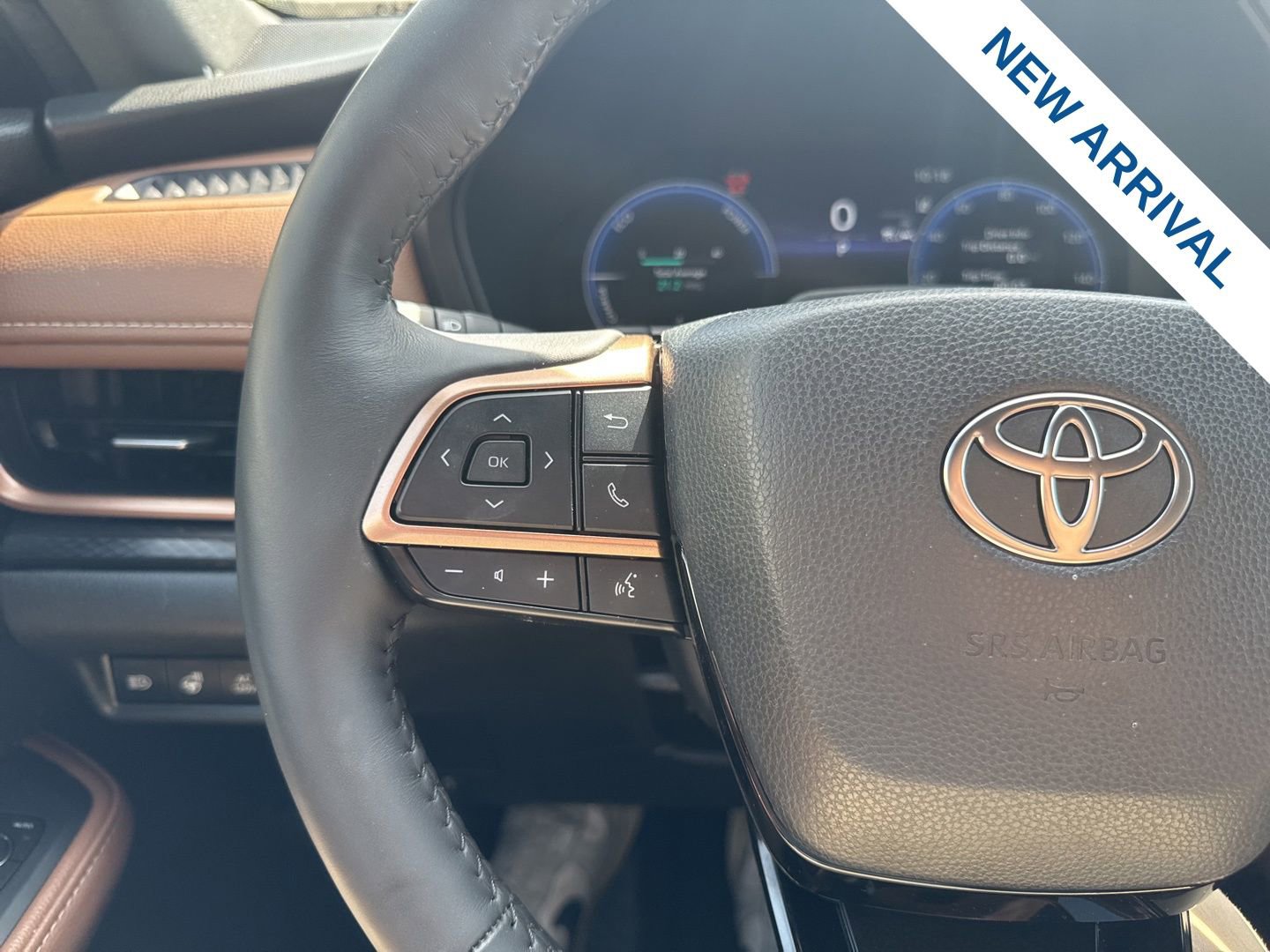 Used 2024 Toyota Grand Highlander AWD Hybrid image 23