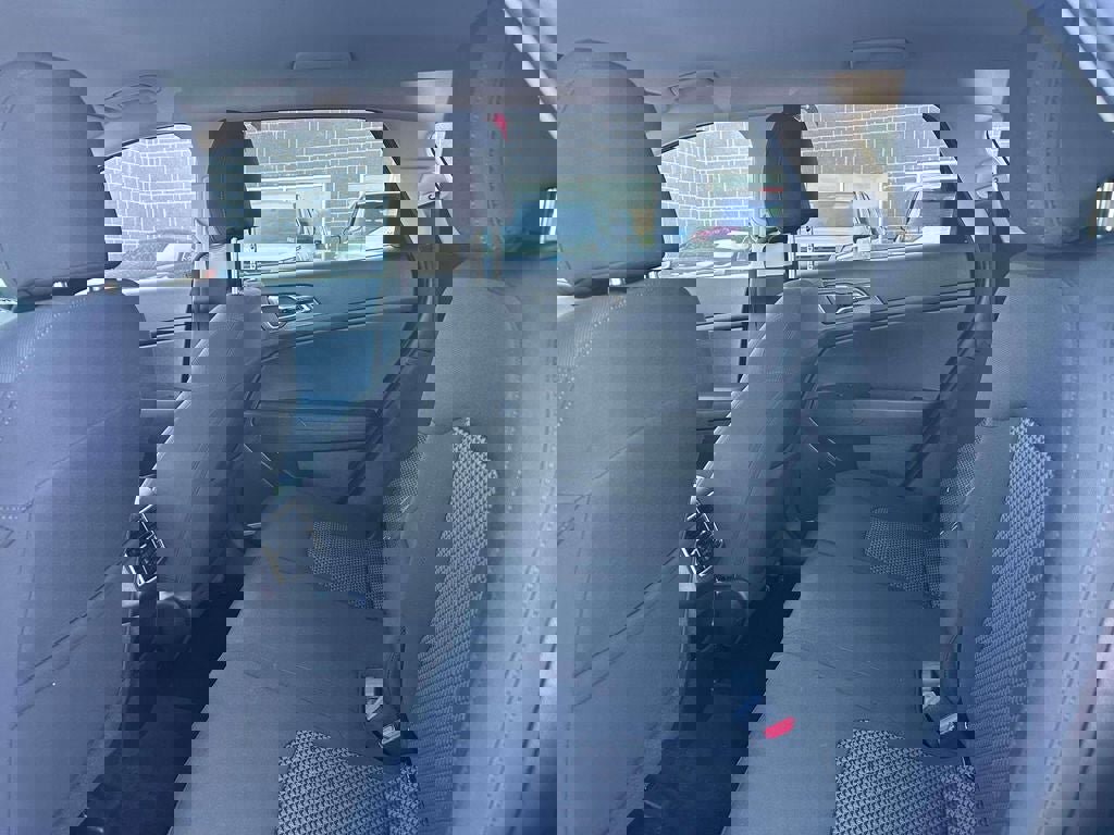 Used 2023 Kia Sportage LX image 10