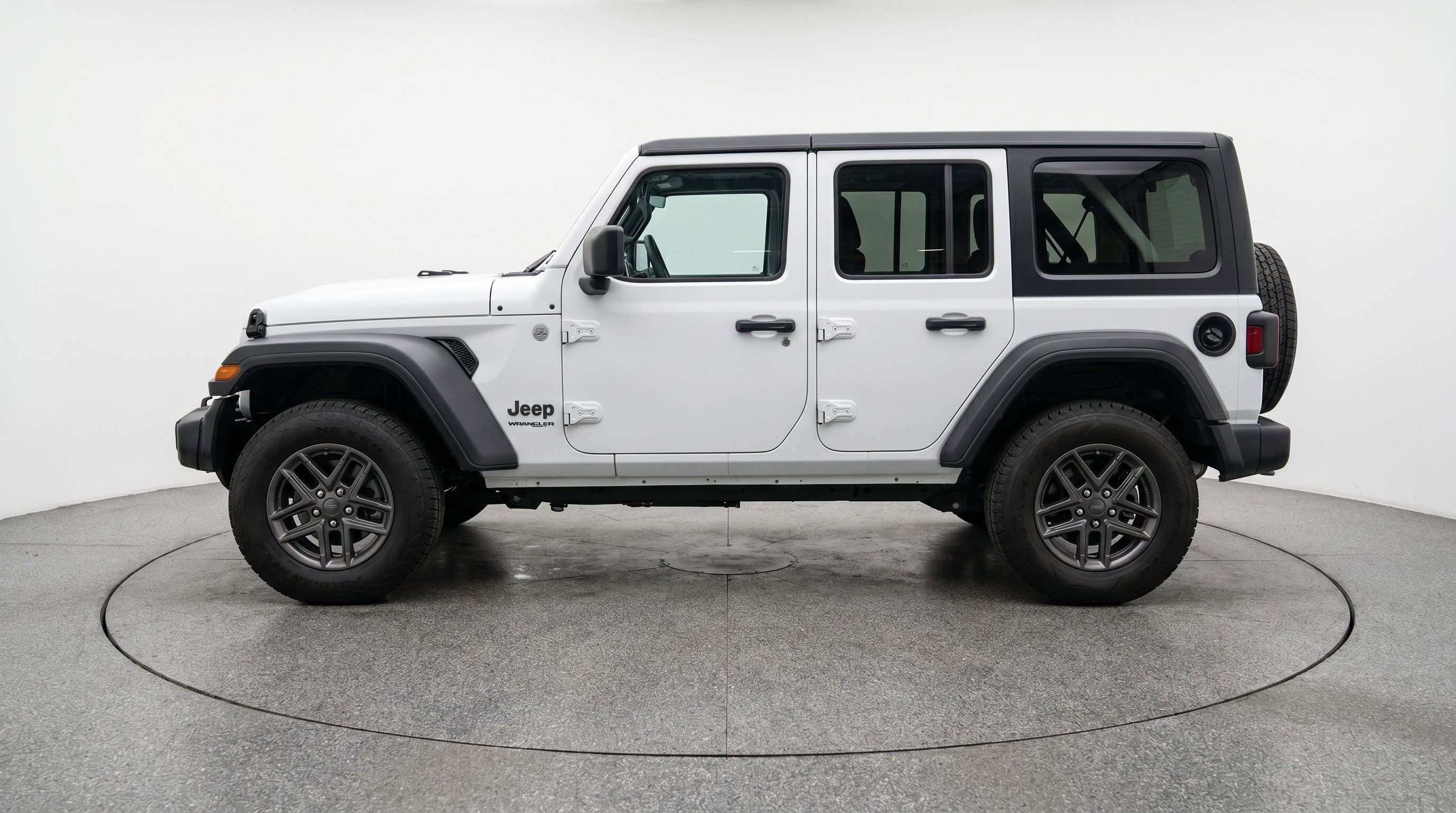 Used 2025 Jeep Wrangler Unlimited Sport AWD/4WD image 5
