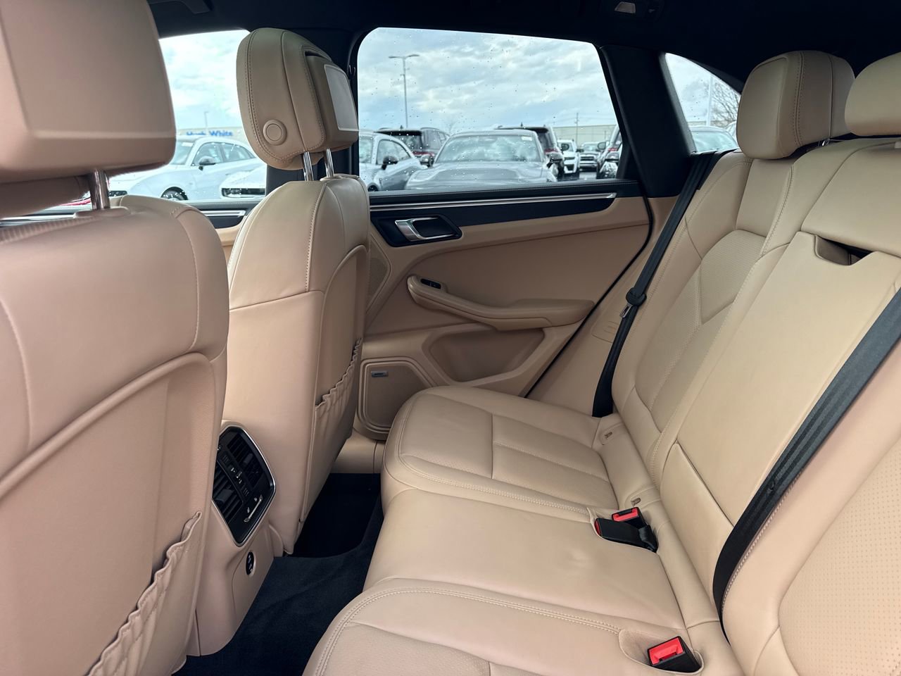 Used 2022 Porsche Macan GTS image 13