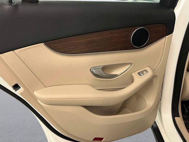 Certified 2022 Mercedes-Benz GLC 300 4MATIC image 11