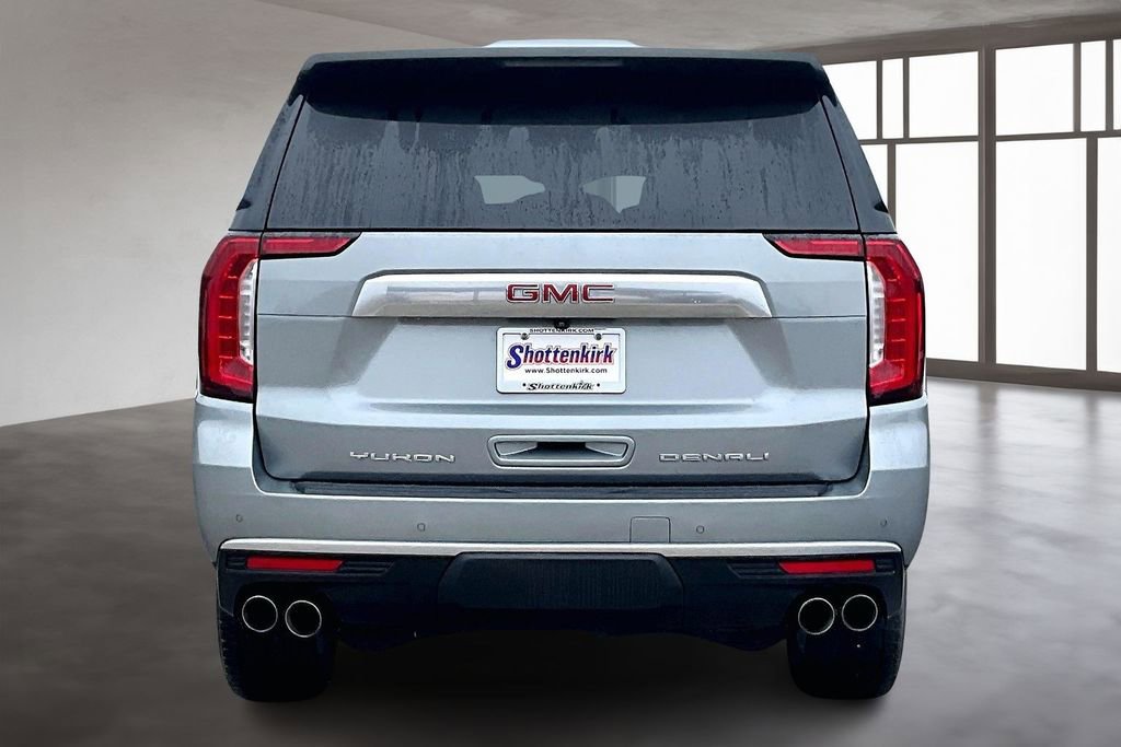Used 2024 GMC Yukon XL Denali RWD image 5