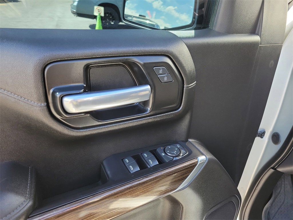 Used 2021 Chevrolet Silverado 1500 LT image 21