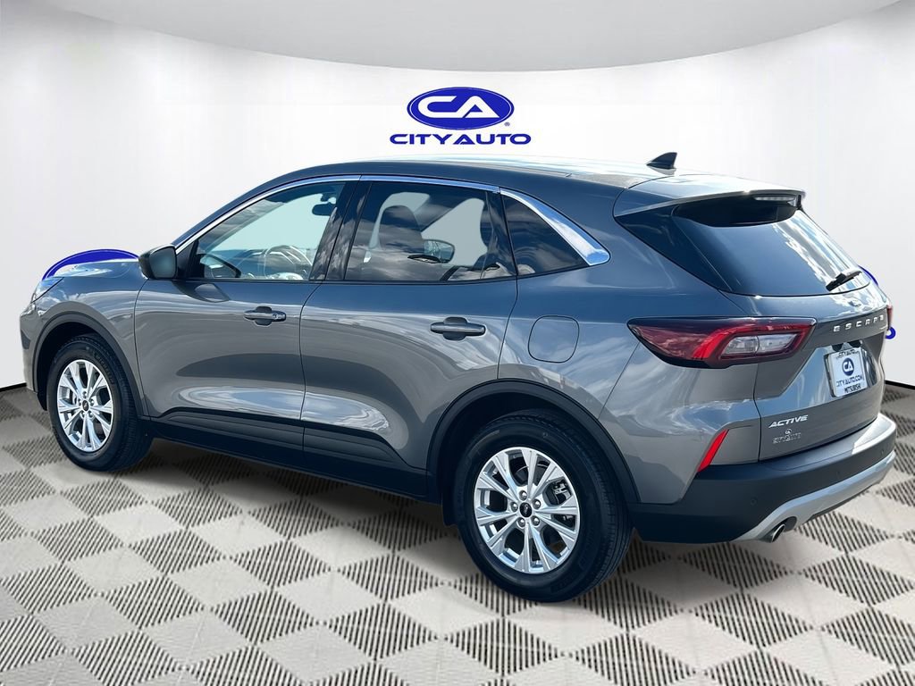 Used 2024 Ford Escape Active w/ Cold Weather Package image 6