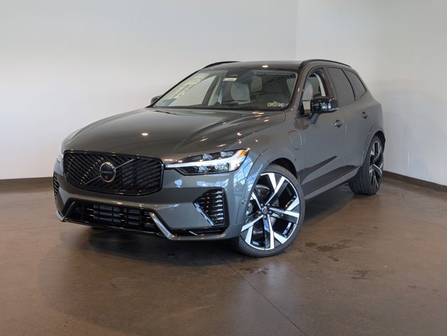 New 2026 Volvo XC60 T8 Ultra