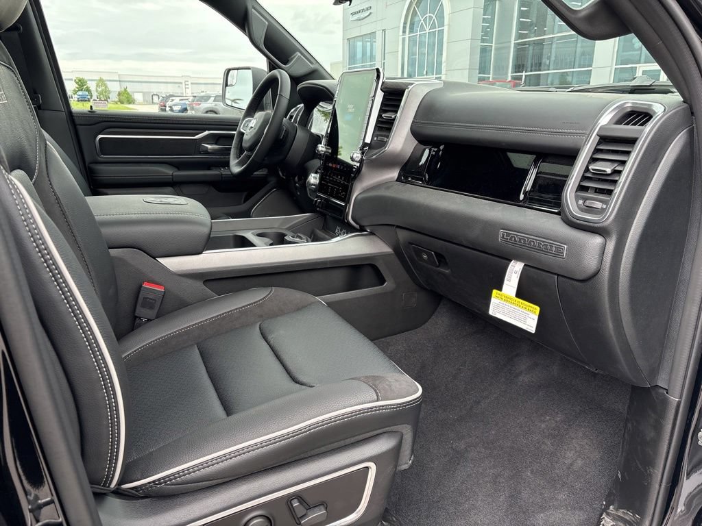 New 2026 RAM 1500 Laramie w/ Night Edition AWD/4WD image 14